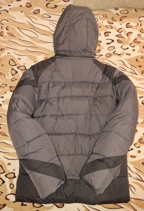 Курточка на подростка зимняя