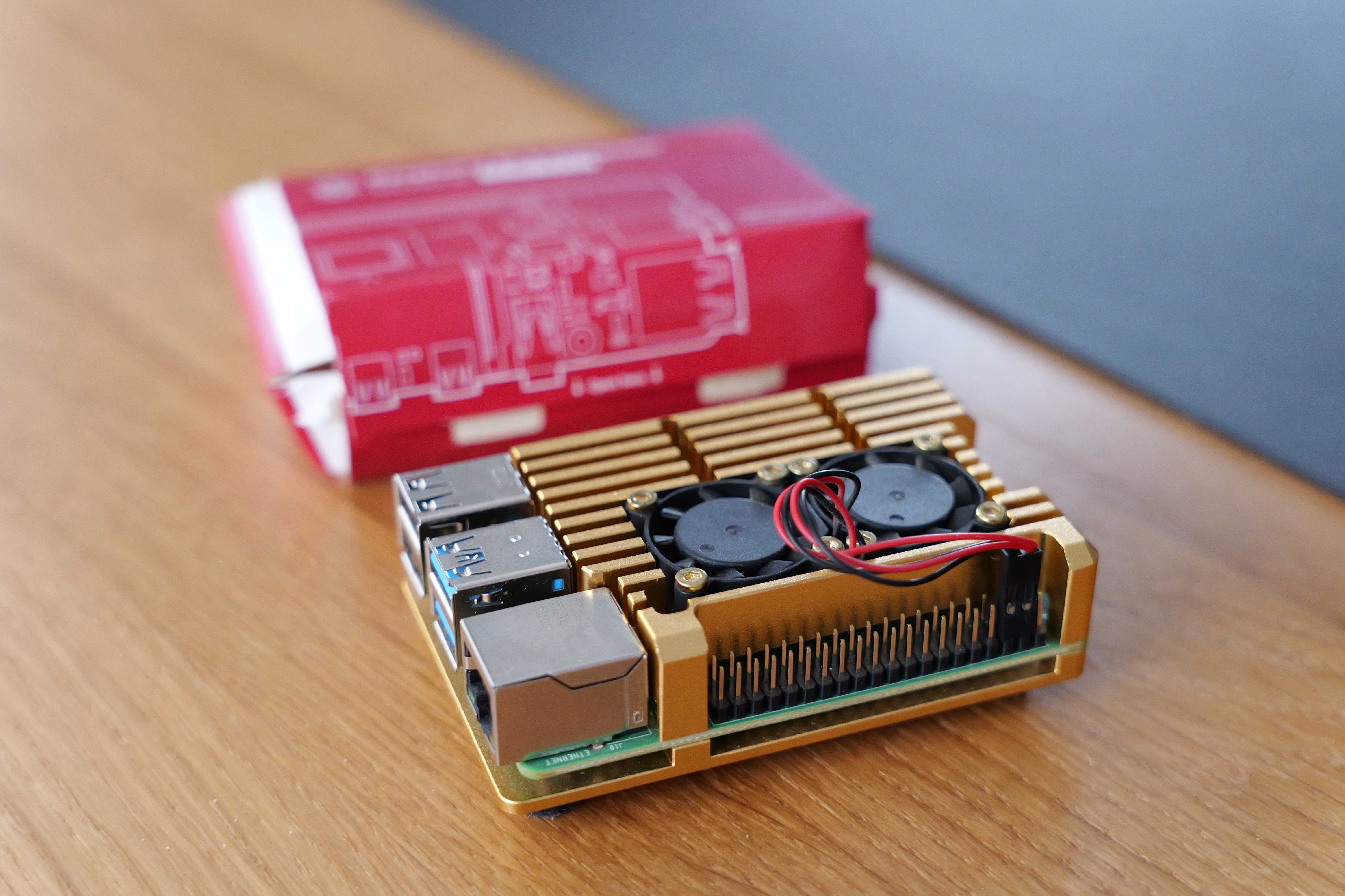 raspberry pi 4B 4GB + obudowa chłodząca