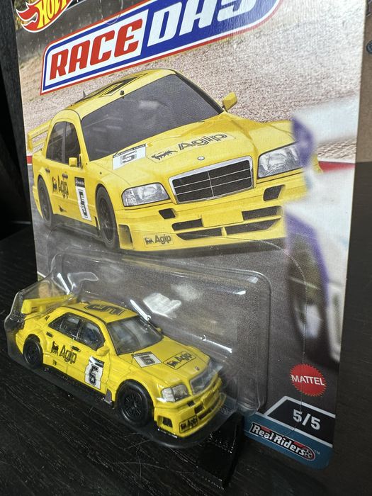 Hot Wheels Mercedes Amg C-class dtm car