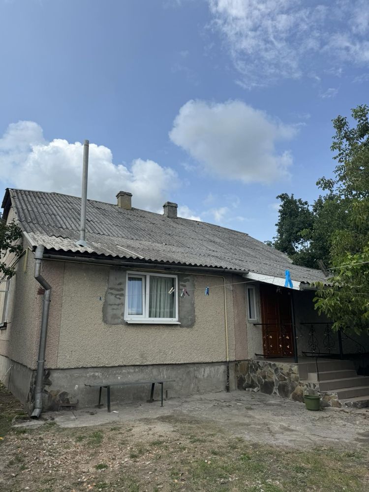Будинок у с.Тетевчиці, Червоноградський район, поруч м.Радехів