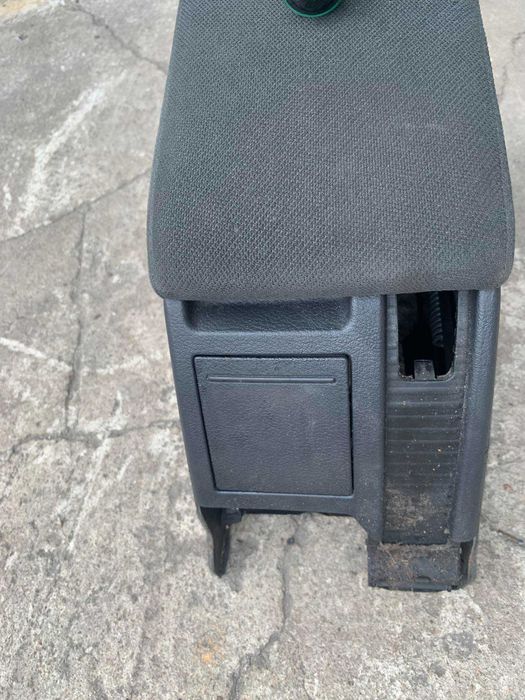 podłokietnik welurowy skoda superb 1