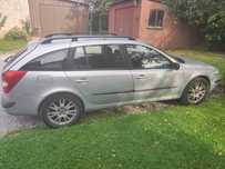 Sprzedam Renault laguna 1,8
