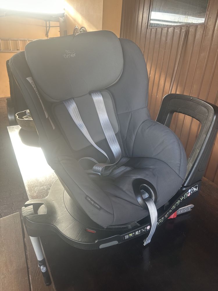 Cadeira bebé Britax Römer Dualfix M i-size