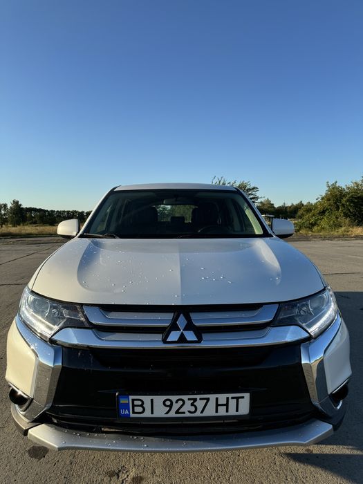 Mitsubishi Outlander III 2016