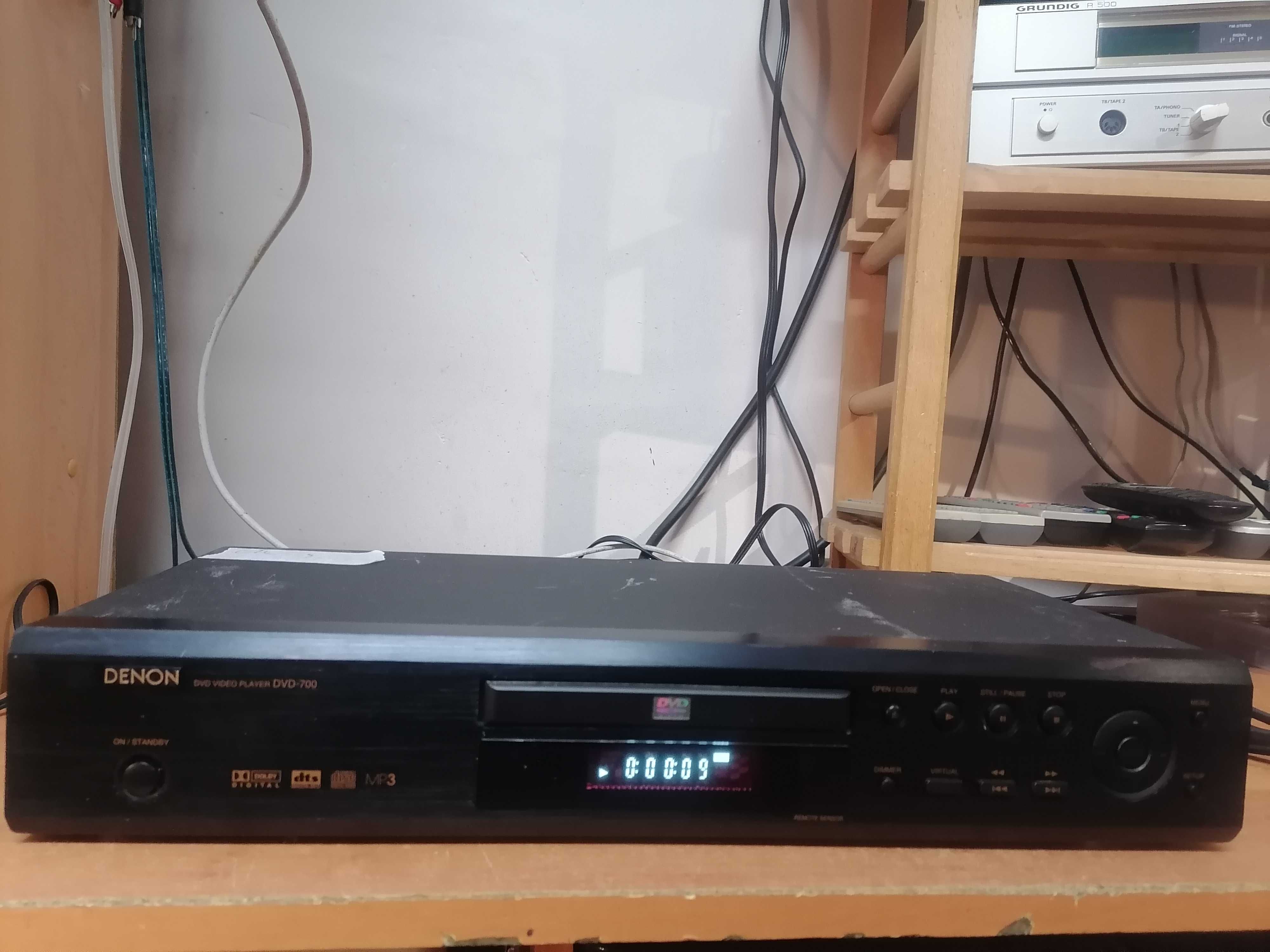 Odtwarzacz CD/DVD Denon DVD-700