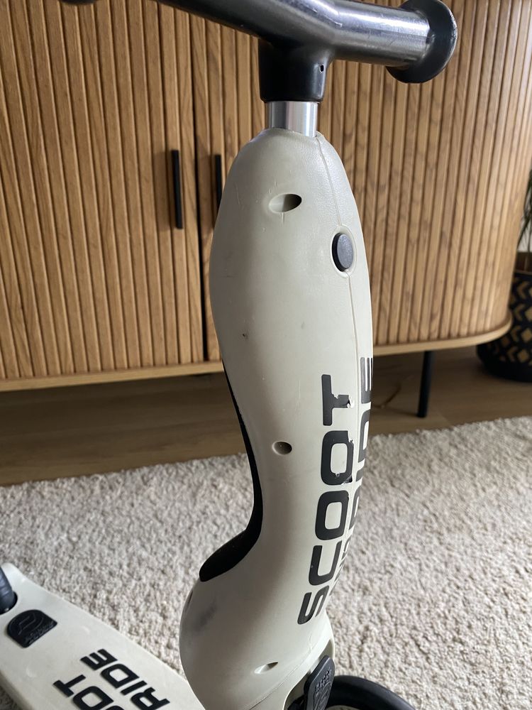 Scoot and ride hulajnoga plus kask