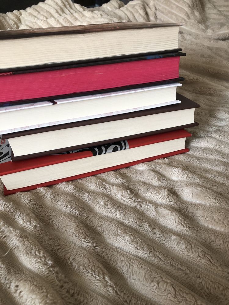 Продам книги зі своєї бібліотеки