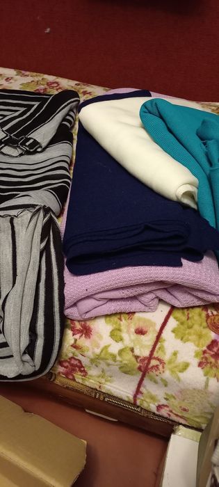 Куски вязані полотна