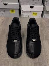 Air force preto em ótimo estado