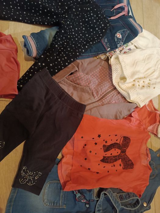 Одяг на 9-12-18 місяців все в чудовому стані все за 150 грн