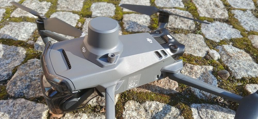 Filmowanie dronem • FPV • Nieruchomości • Eventy • Reklamy