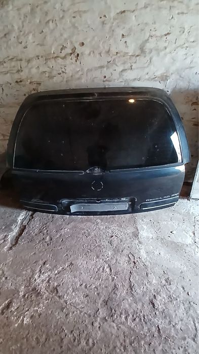 Opel omega b двері ляда