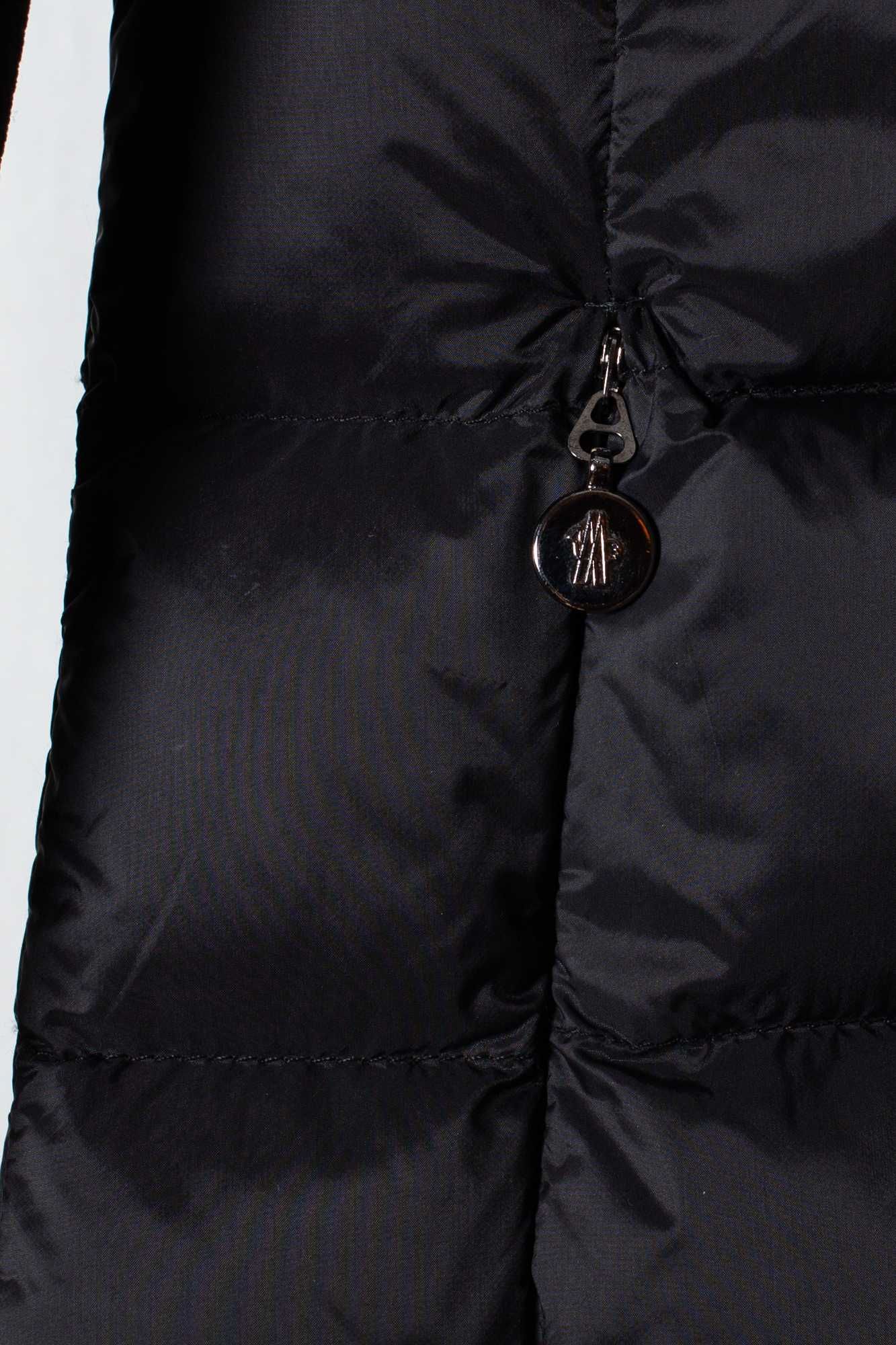 Moncler czarna kurtka puchowa S