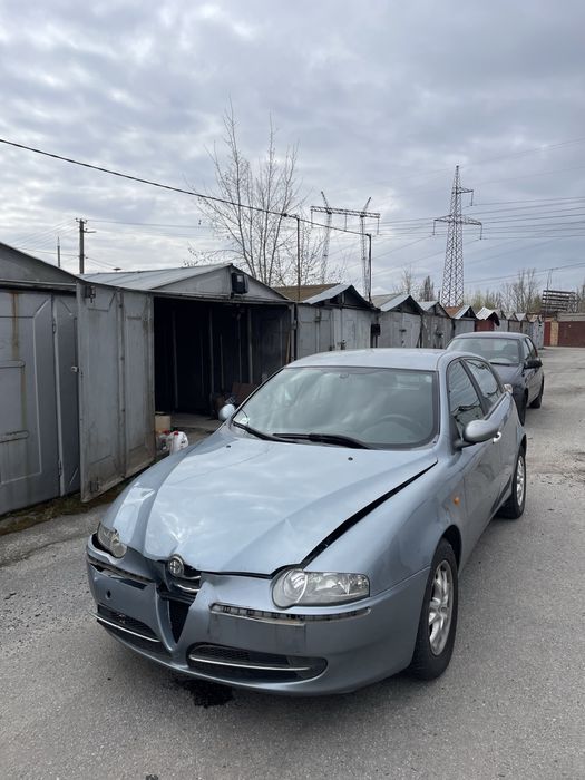 Alfa Romeo 147 після дтп