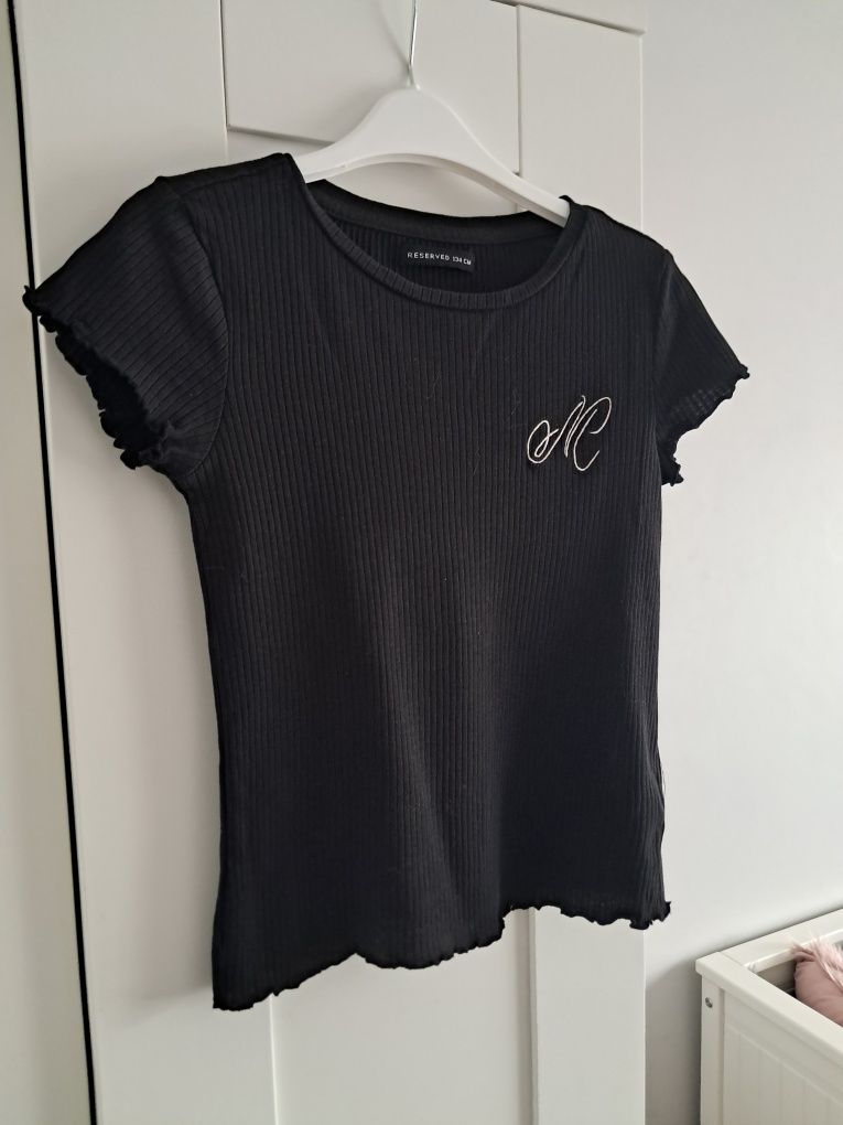 T-shirt koszulka Reserved rozmiar 134 czarna prążkowana dziewczynka