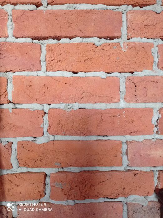 Nowe płytki z cegły na ścianę, wypalane
