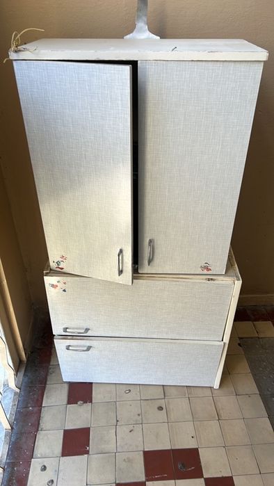 Кухонні тумби підвісні