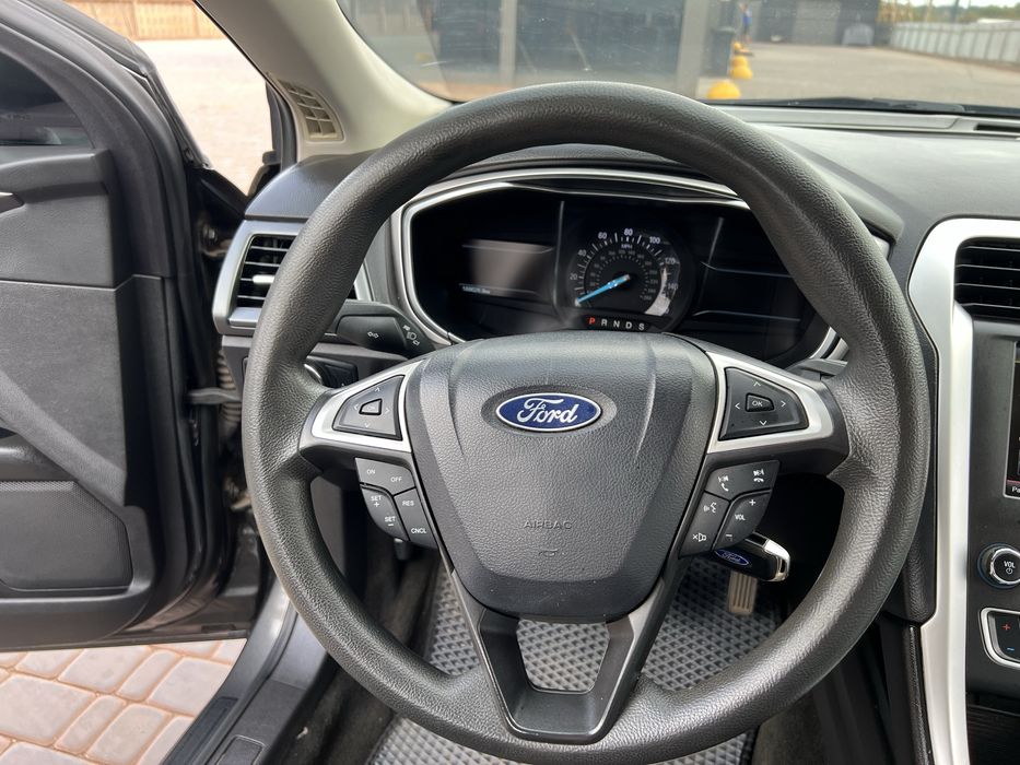 Ford Fusion se 2.5 газ/бенз 2016