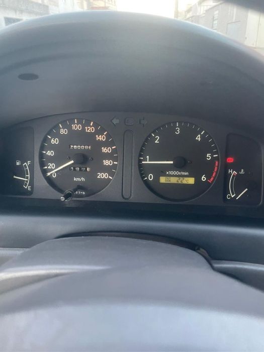 Toyota Corolla starvan 2.0
