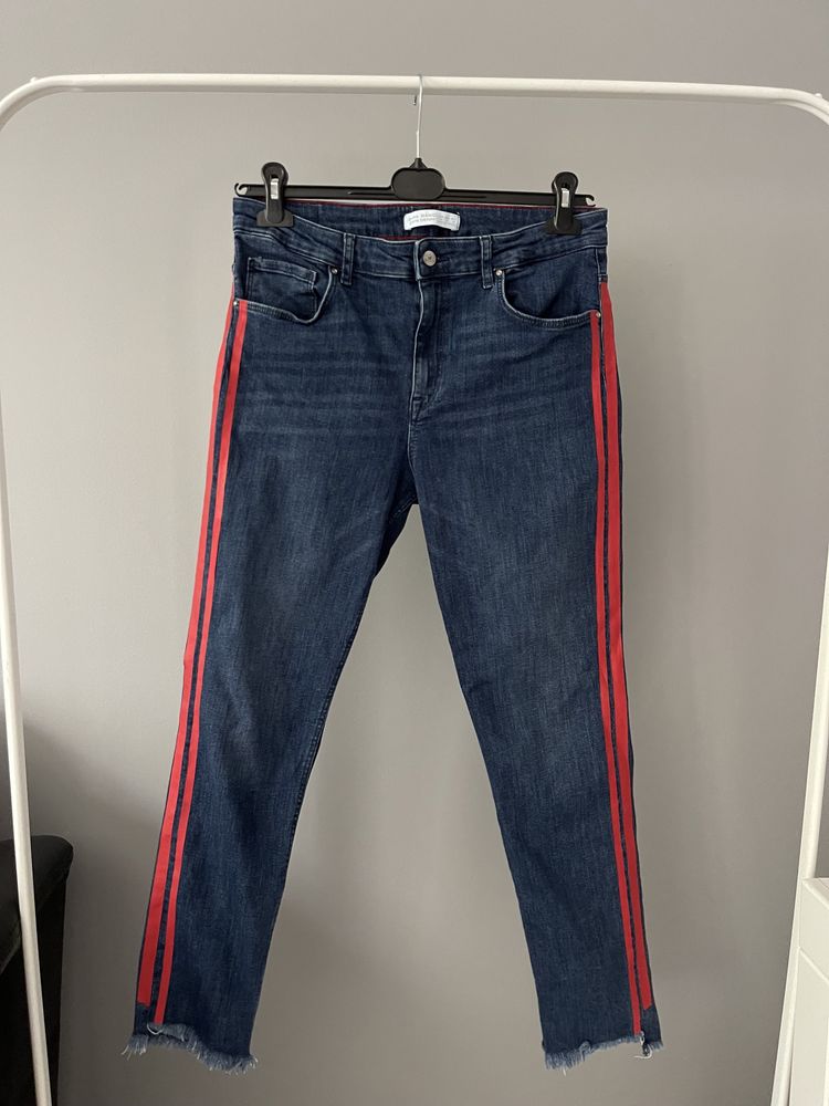 Spodnie jeansy zara denim czerwone lampasy skinny 44 L XL