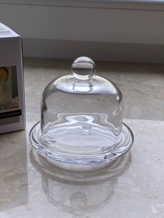 Szklany pojemnik na cytrynę