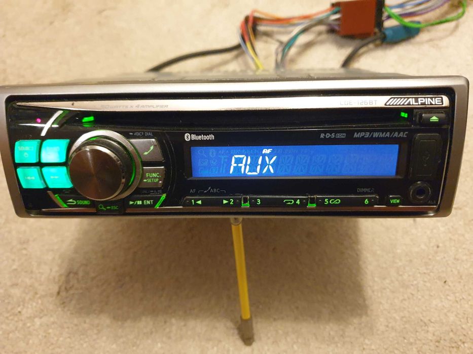 ALPINE CDE-126BT, Bluetooth, CD, ramki - b ładne