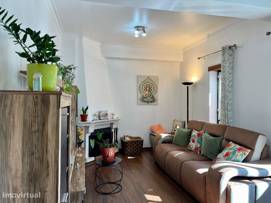 Apartamento T3 com lugar de garagem, Pedrulha