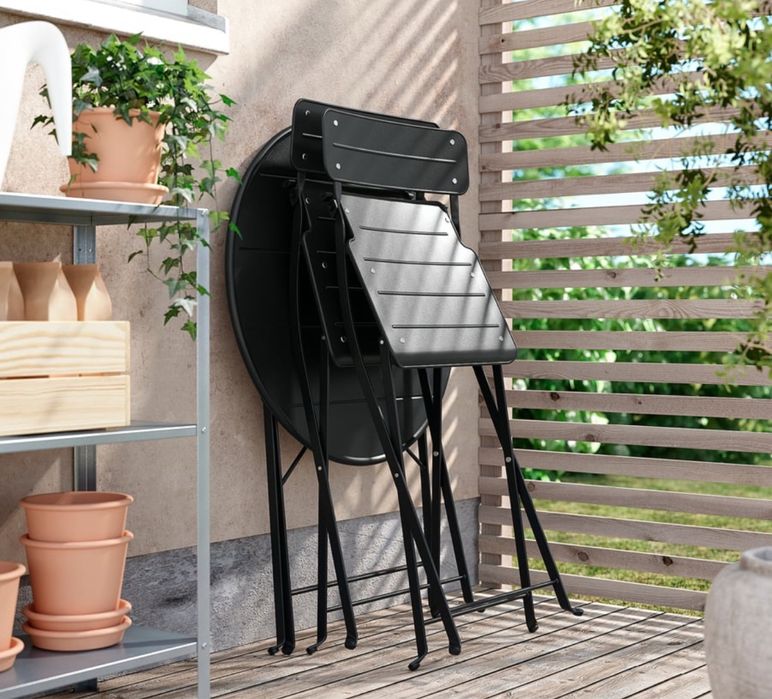 Jogo de mesa com 2 cadeiras ( disponivel 4 jogos)