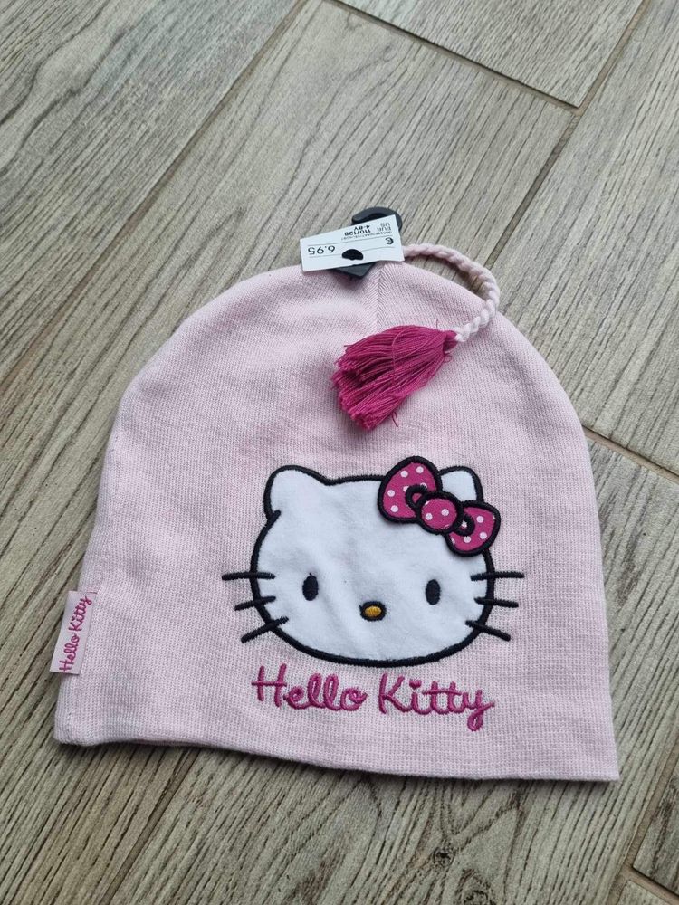 H&M Hello Kitty czapka 110/128