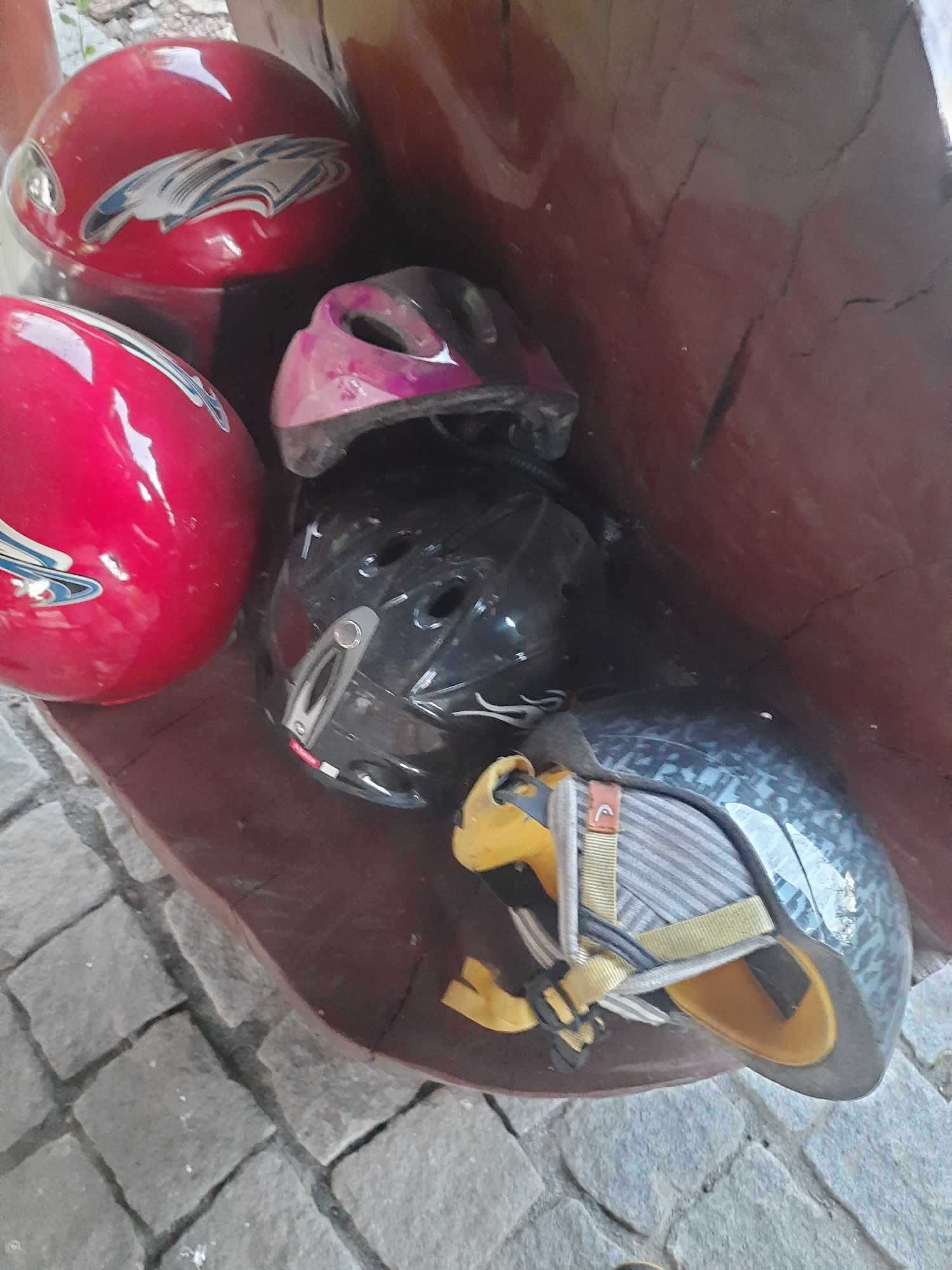 kaski na motocykl, oraz na rolki