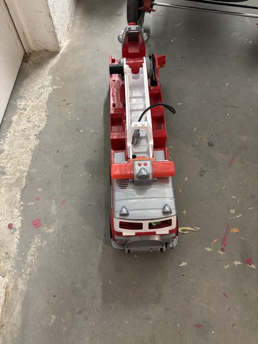 Carro bombeiro patrulha pata como novo