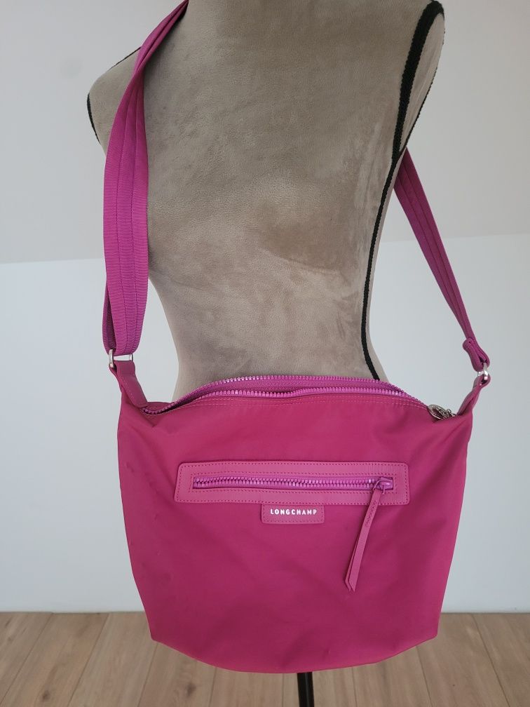 Fuksjowa torebka na ramię Longchamp