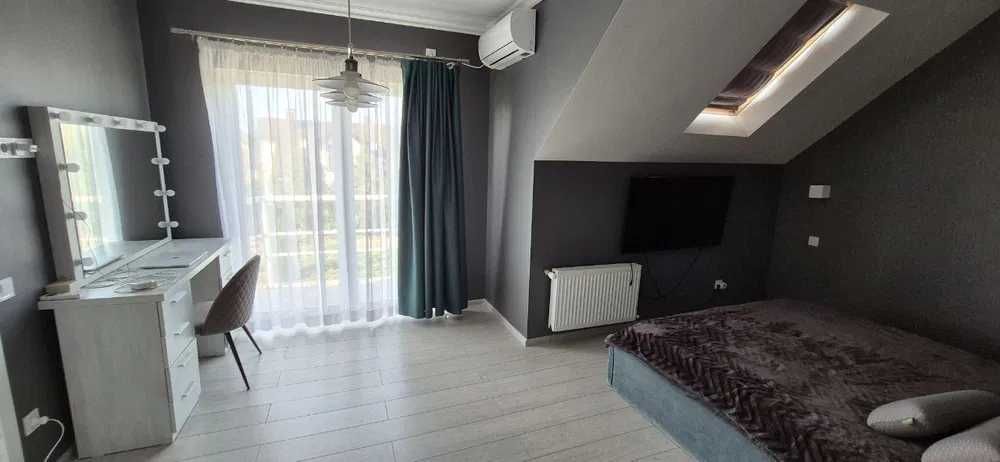 Продаж будинку 4 кімнати 120 кв ремонт, меблі, техніка