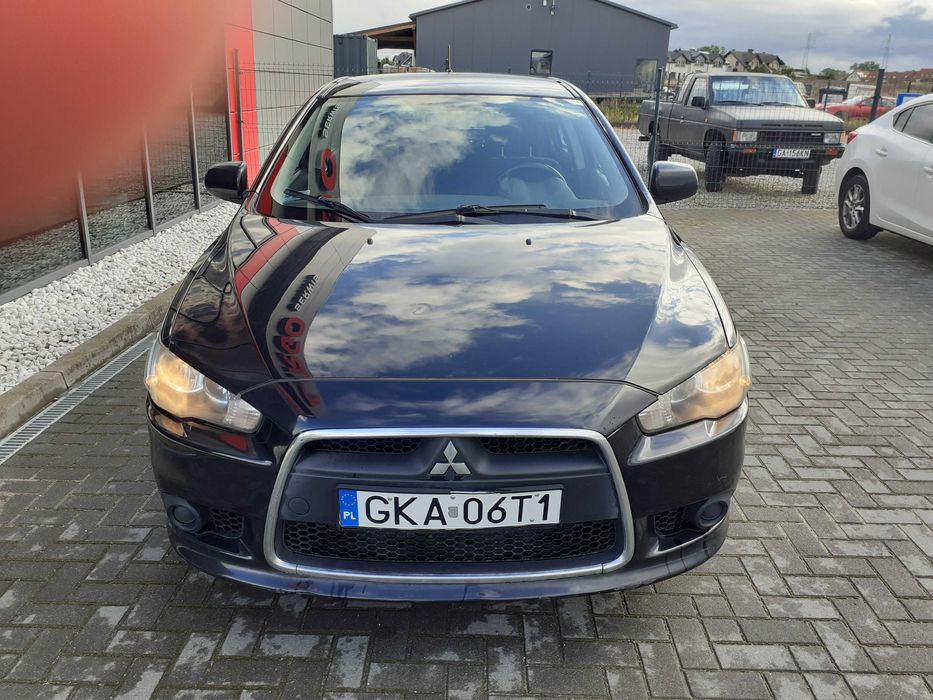 Mitsubishi Lancer 2009r. 1,8 Benzynz 5000zł do negocjacji.