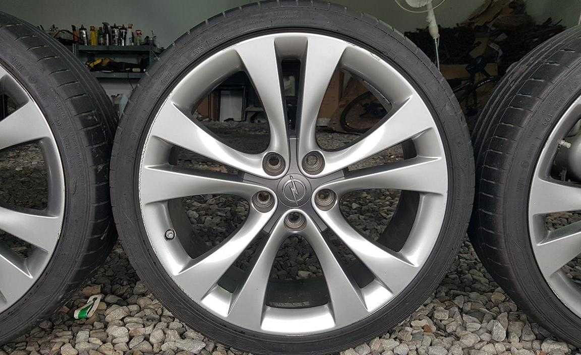 ALU KOŁA 20 cali 5x120 Insignia  245/35R20 95Y GOODYEAR  LATO