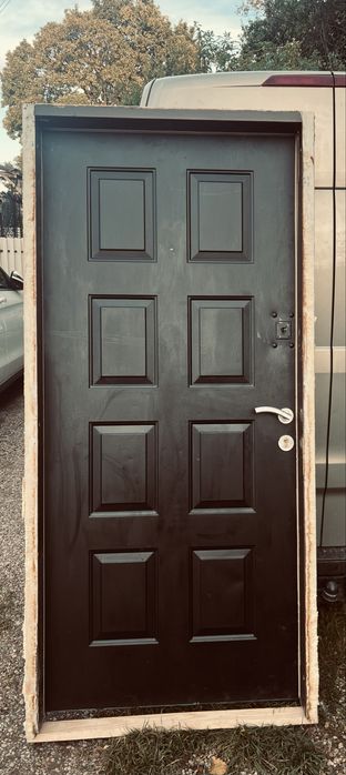 Drzwi zewnetrzne  90 prawe wewn. wym szer 97na 207 wys