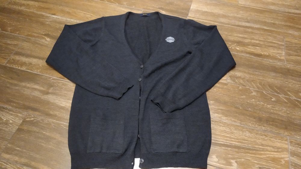 Sweterek rozmiar L wełna merino 50% Belika