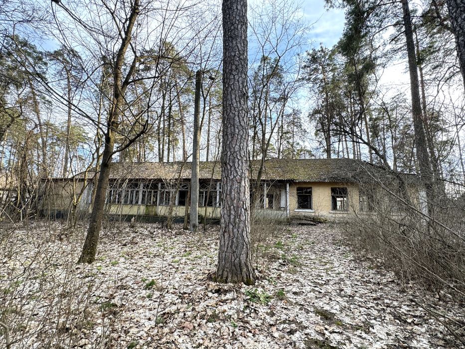 Ворзель, продаж комплексу будівель 800м2 + 6гектарів ділянки території