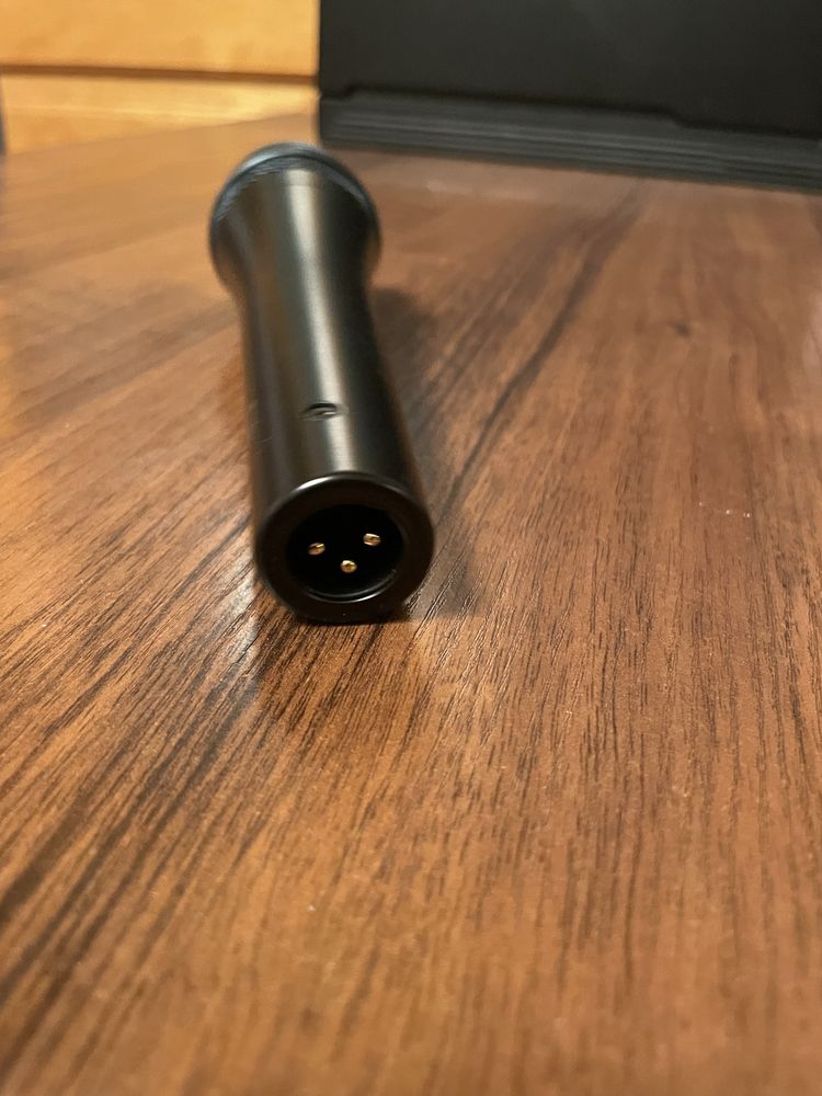 Мікрофон Sennheiser e945