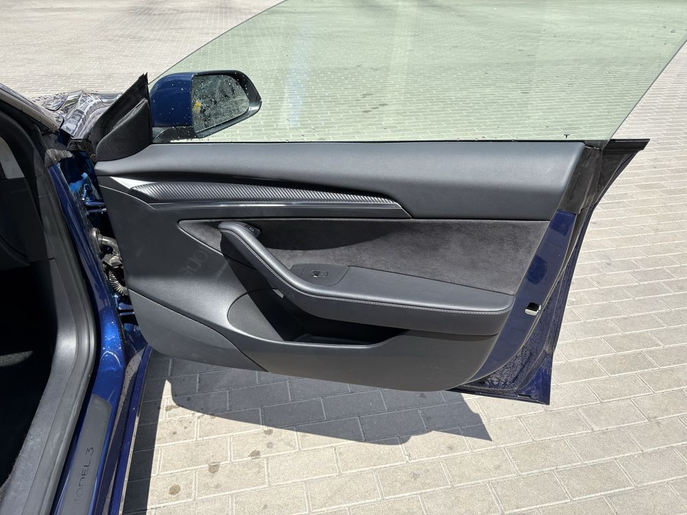 Tesla model 3 long range 82kwt 2022 рік