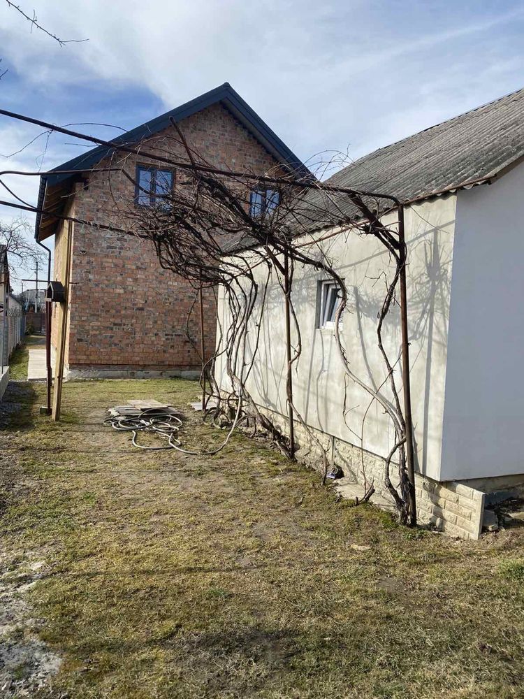 Продаж будинку в с. Оброшине