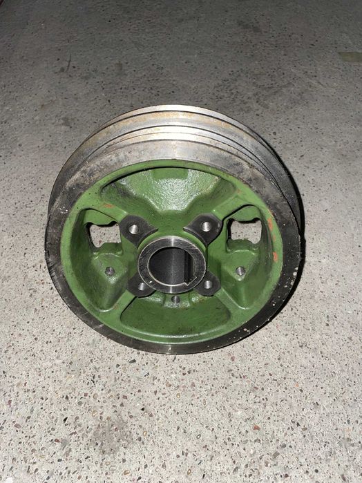 Tuleja z kołem pasowym Bizon Rekord