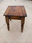 Antiga banqueta ou mocho de lareira