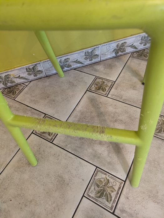 Krzesełko do stołu dla malucha. Ikea