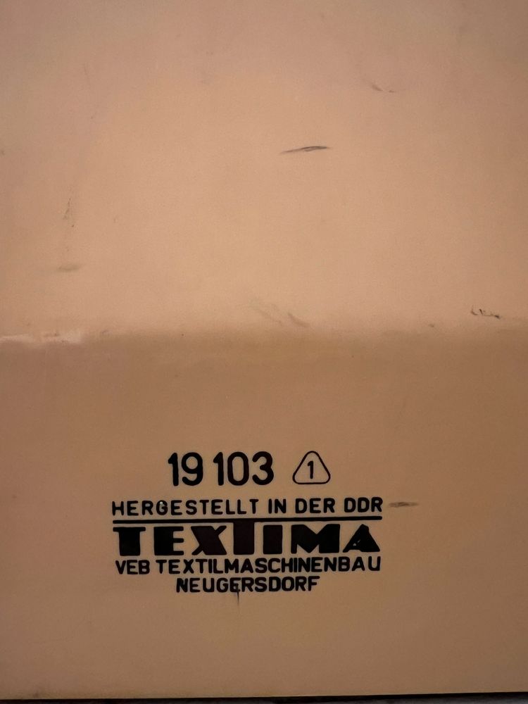 magiel firmy Veritas