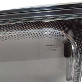 Acrílico DOMETIC SEITZ C6 CZ Escuro 1300X520 mm - Novo