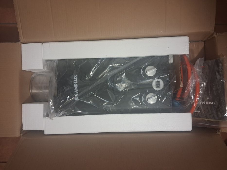 Camplux Gazowy Podgrzewacz Wody 6 Litrów butan/propan 12kW BW158BC