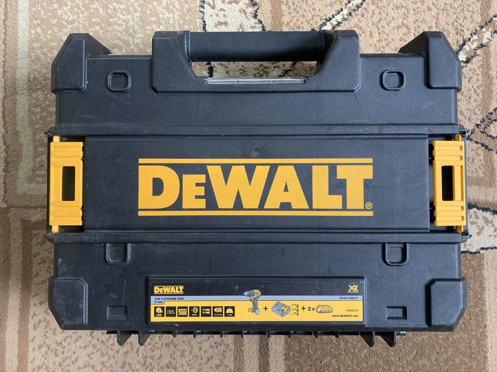 Шуруповерт DEWALT 708  18v