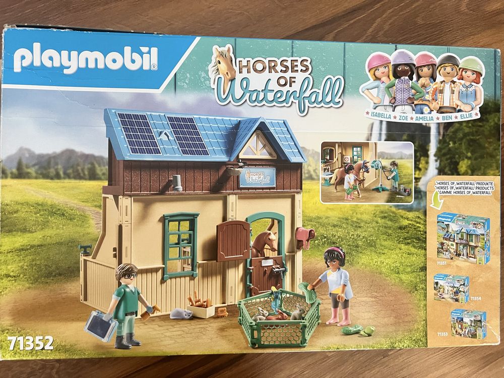 Playmobil Hipoterapia i lecznica zwierząt 71352
