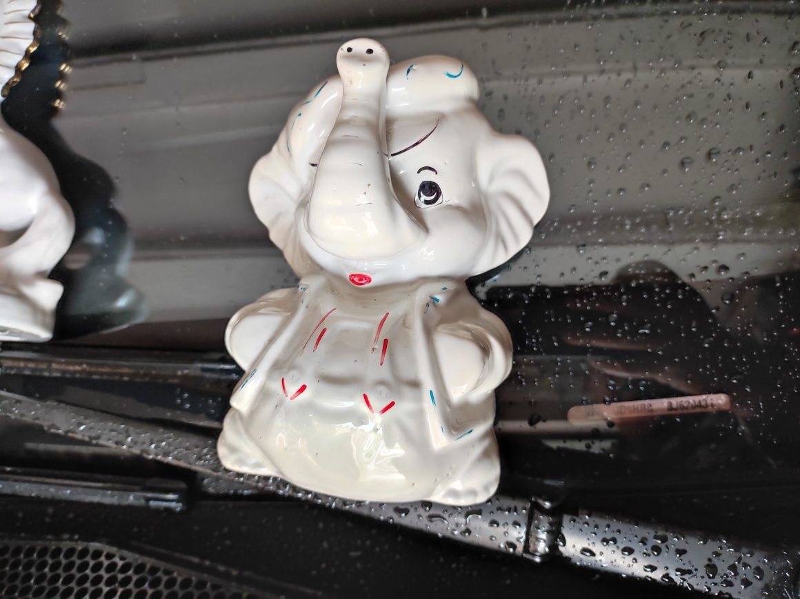 Biały słoń porcelana figurka 17cm figura słonik ozdobna z porcelany